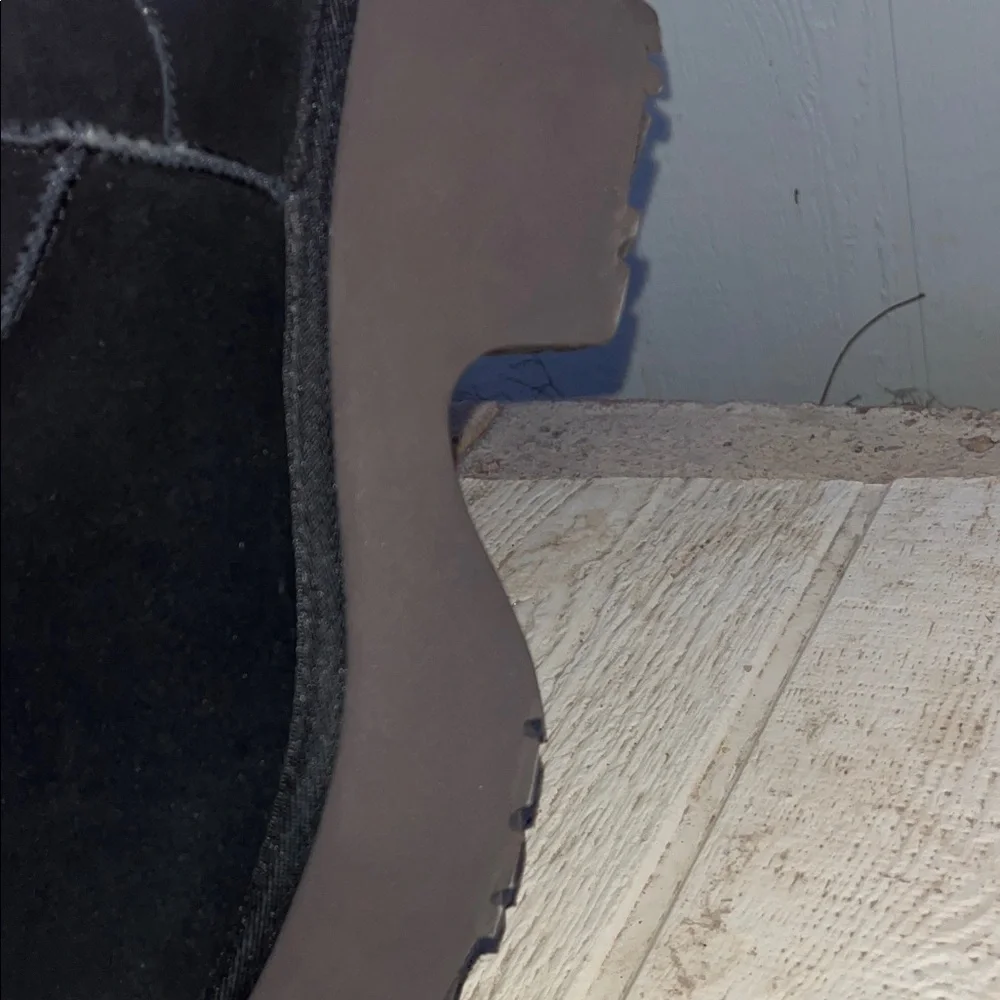 UGG Classic Ultra Mini New Heights Black 9